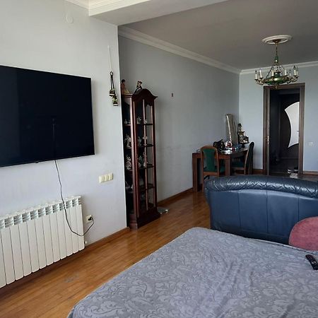 Apartment Rustaveli 57 Batumi Exterior photo